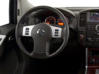 2012 Nissan Pathfinder LE