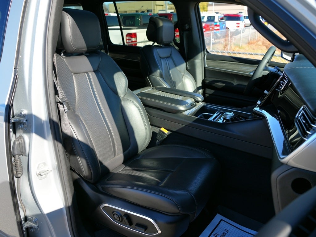 2022 Jeep Wagoneer Series III