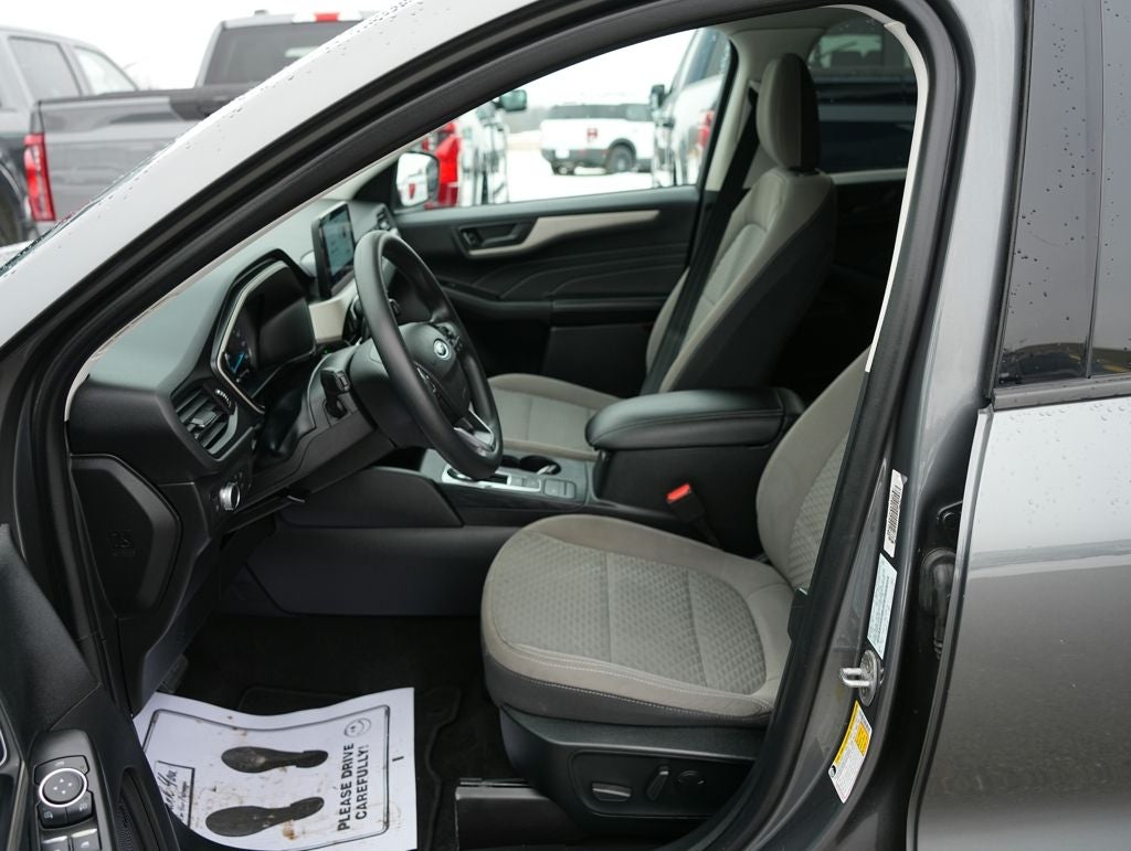 2022 Ford Escape Hybrid SE