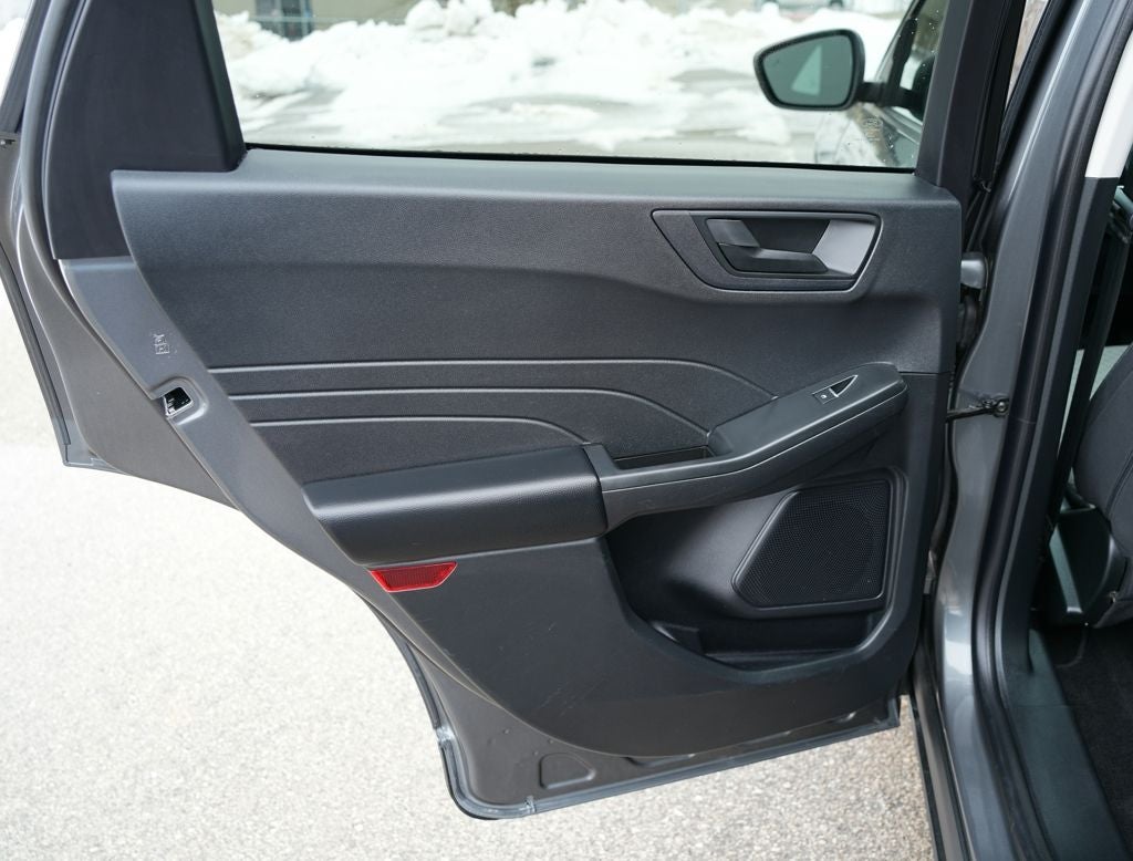 2022 Ford Escape Hybrid SE