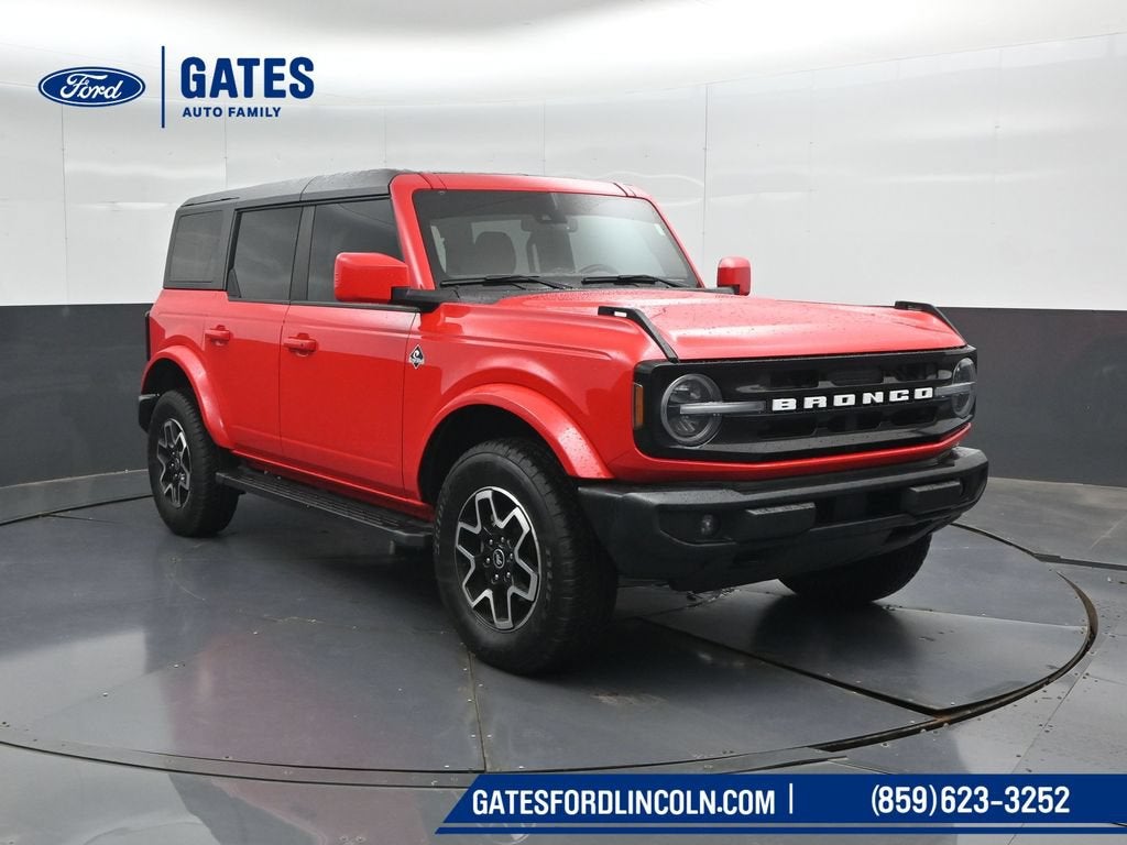 2023 Ford Bronco Base