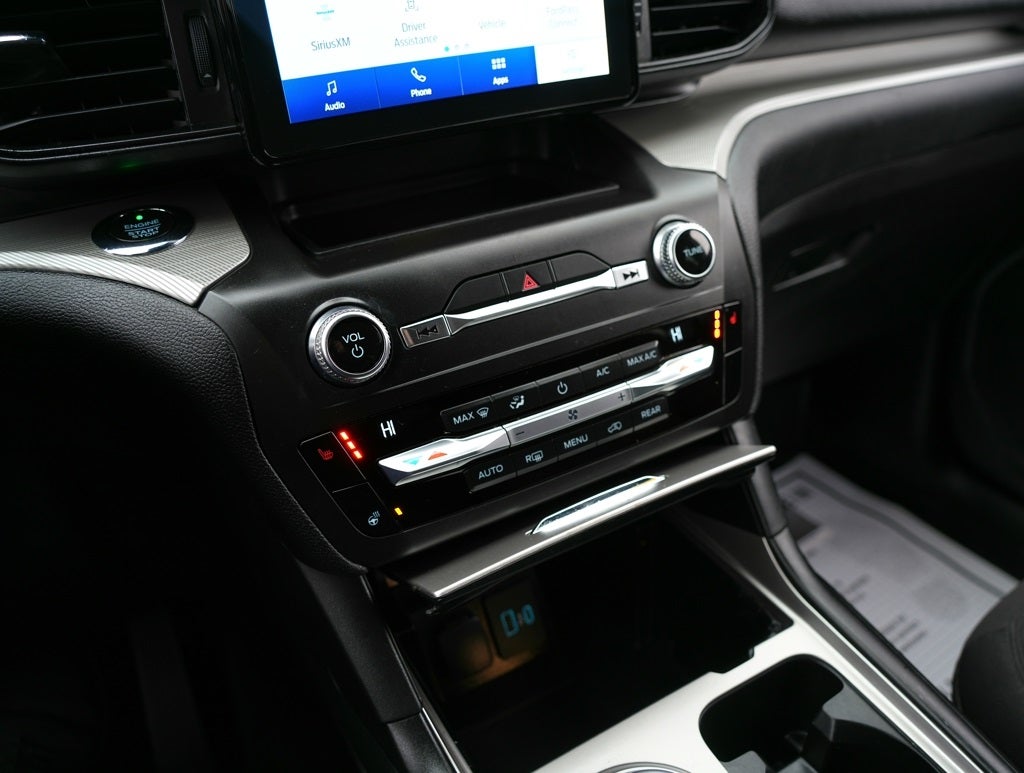 2020 Ford Explorer XLT ***BRANDED TITLE***