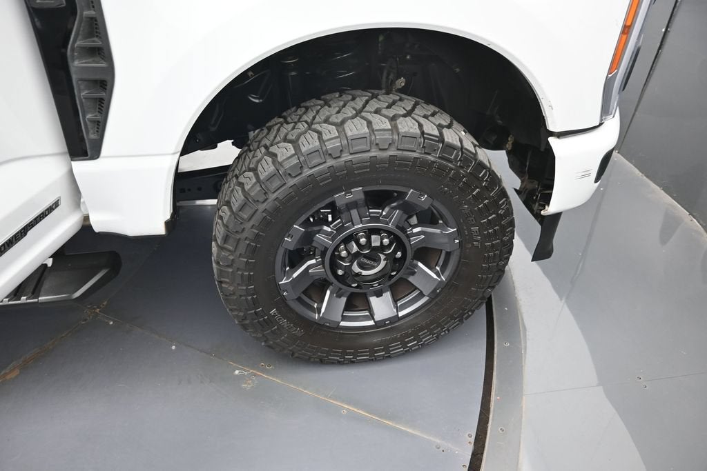 2023 Ford F-350SD Lariat