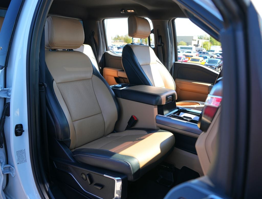 2024 Ford F-450SD Lariat DRW