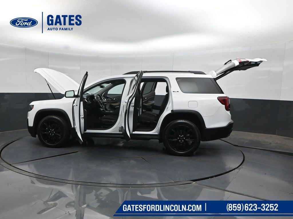 2023 GMC Acadia SLE