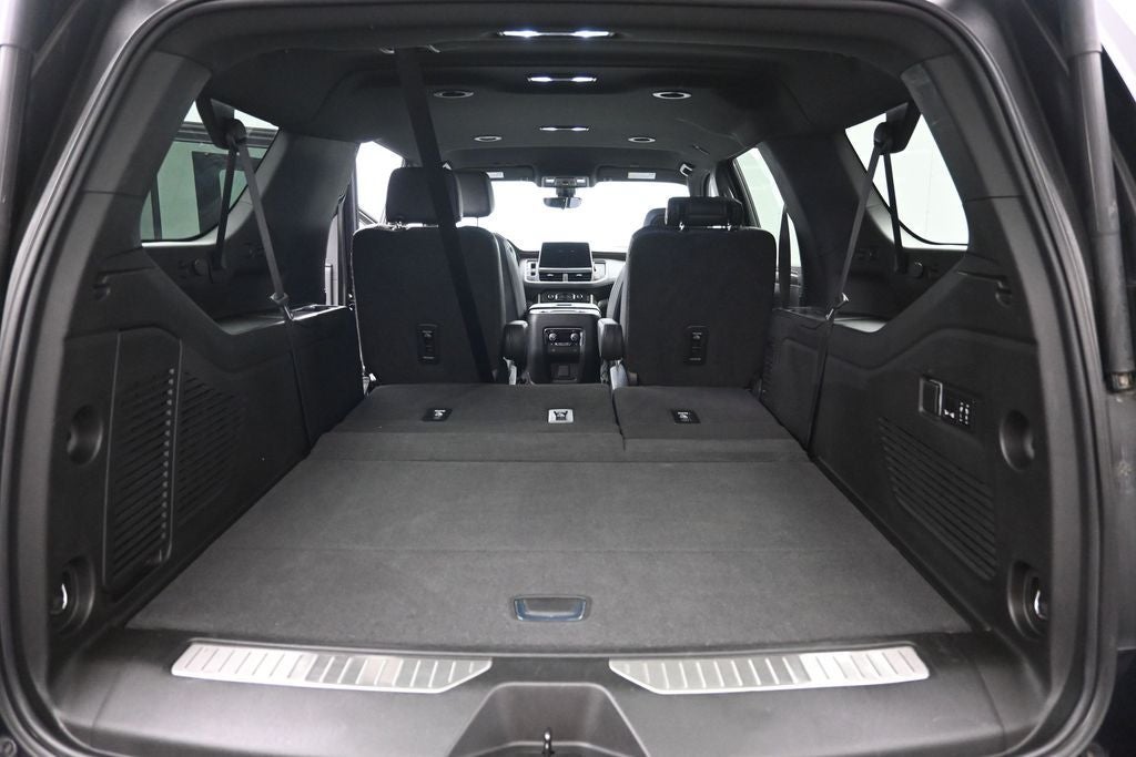 2022 Chevrolet Suburban High Country