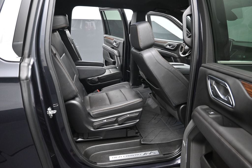 2022 Chevrolet Suburban High Country