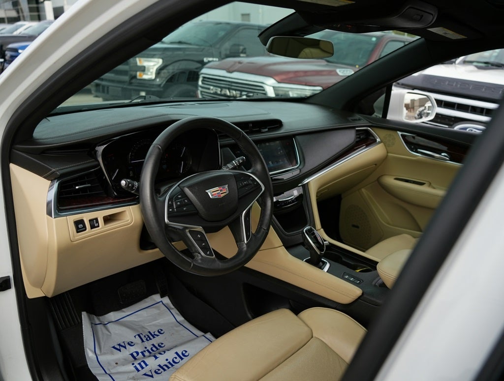 2017 Cadillac XT5 Luxury