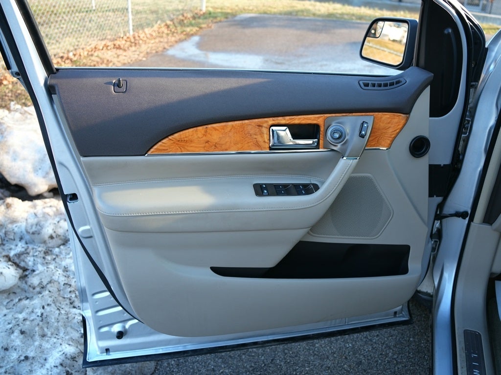 2013 Lincoln MKX Base
