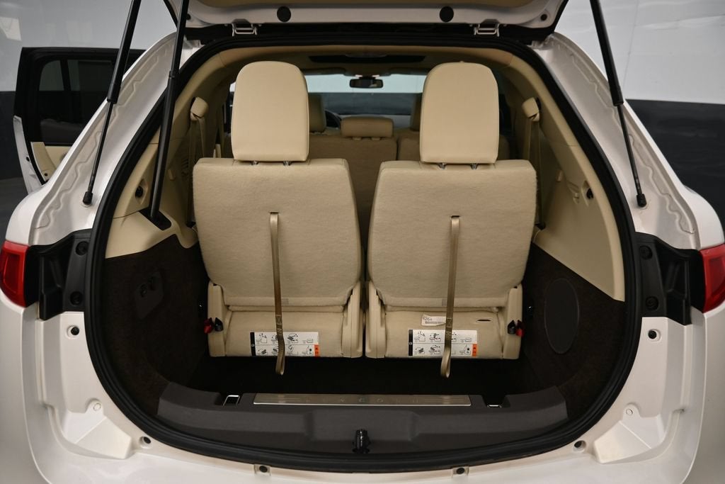 2017 Lincoln MKT Base