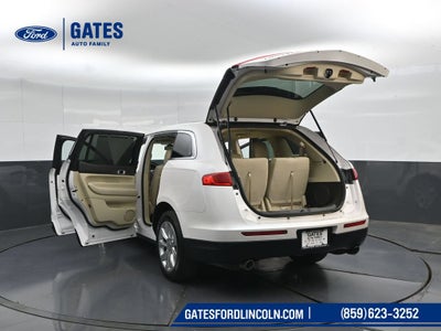 2017 Lincoln MKT Base