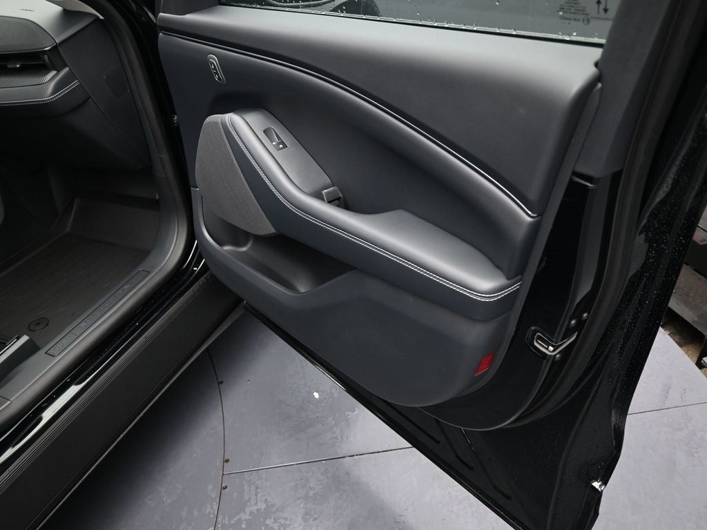 2024 Ford Mustang Mach-E Select