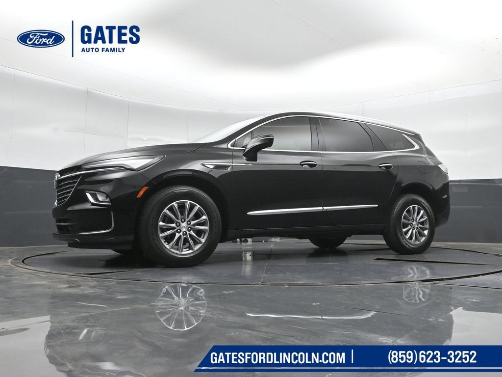 2022 Buick Enclave Essence