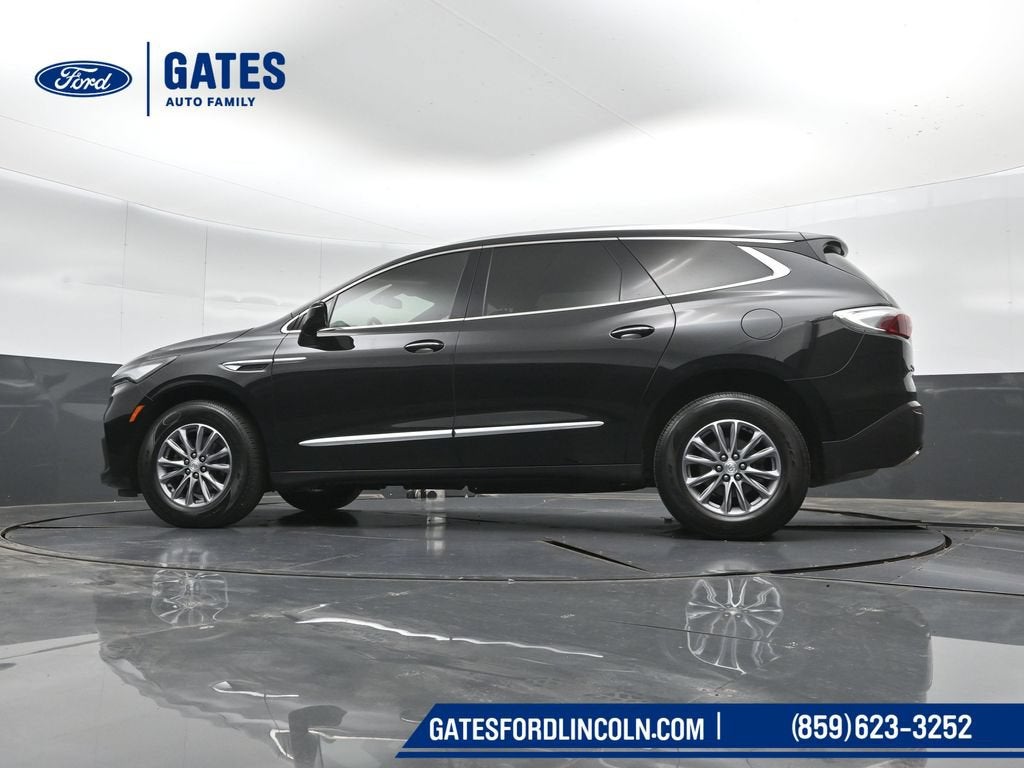 2022 Buick Enclave Essence