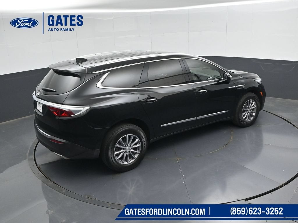 2022 Buick Enclave Essence