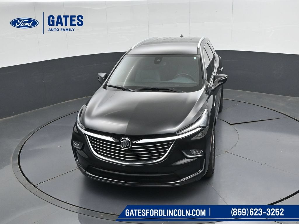 2022 Buick Enclave Essence