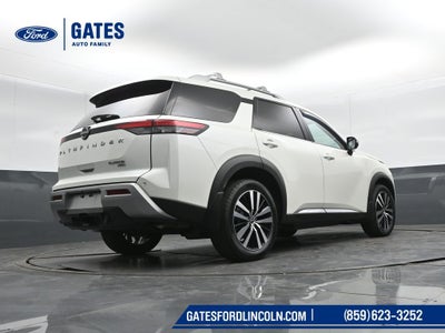 2023 Nissan Pathfinder Platinum