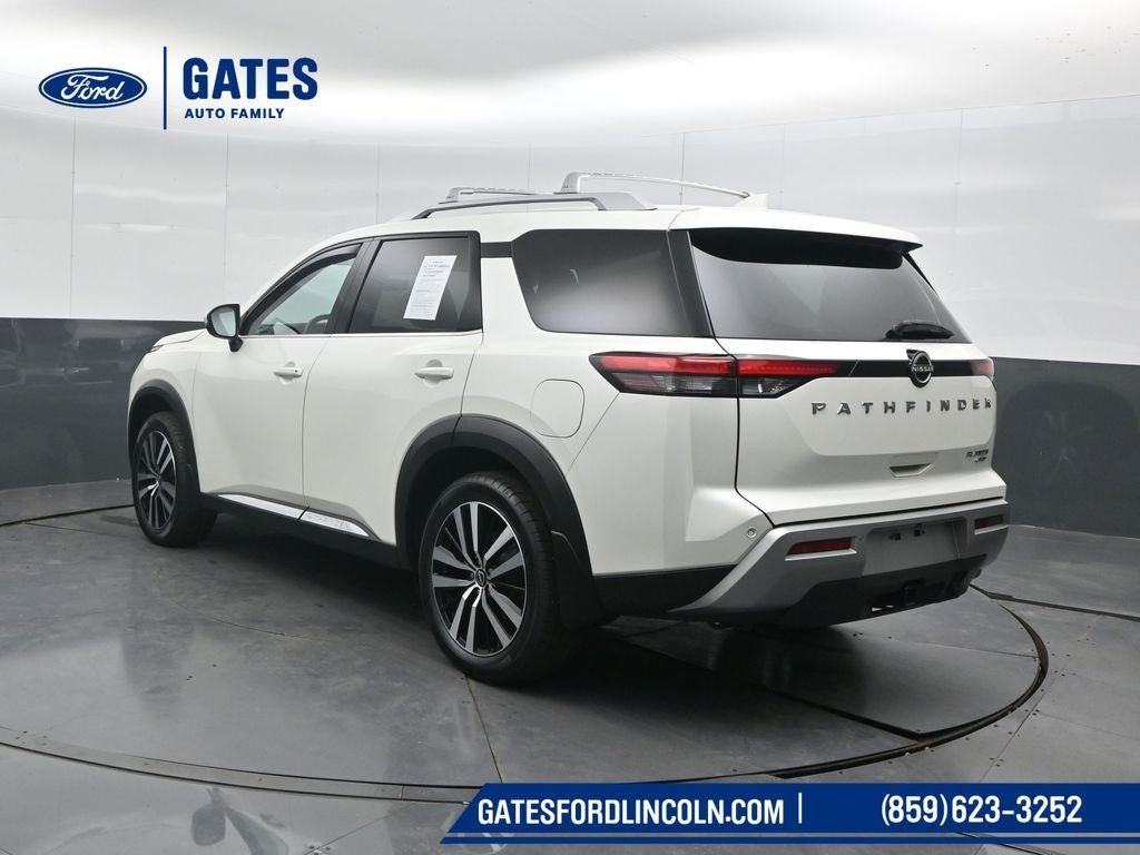 2023 Nissan Pathfinder Platinum
