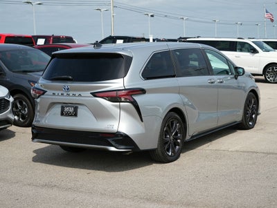 2021 Toyota Sienna XSE 7 Passenger