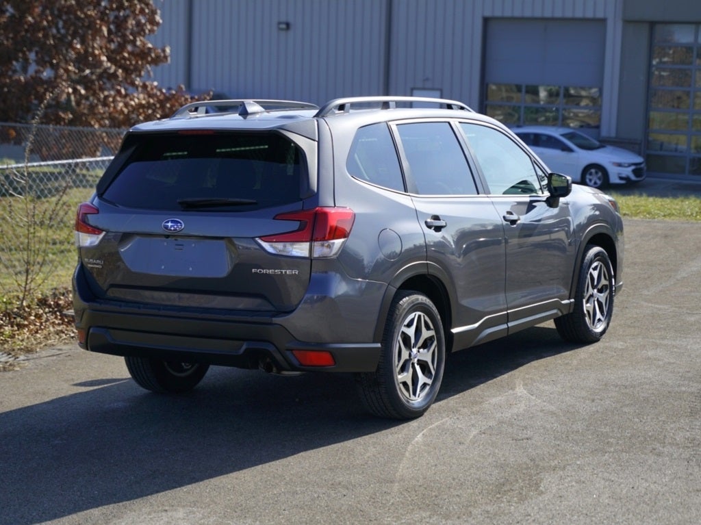 2022 Subaru Forester Premium