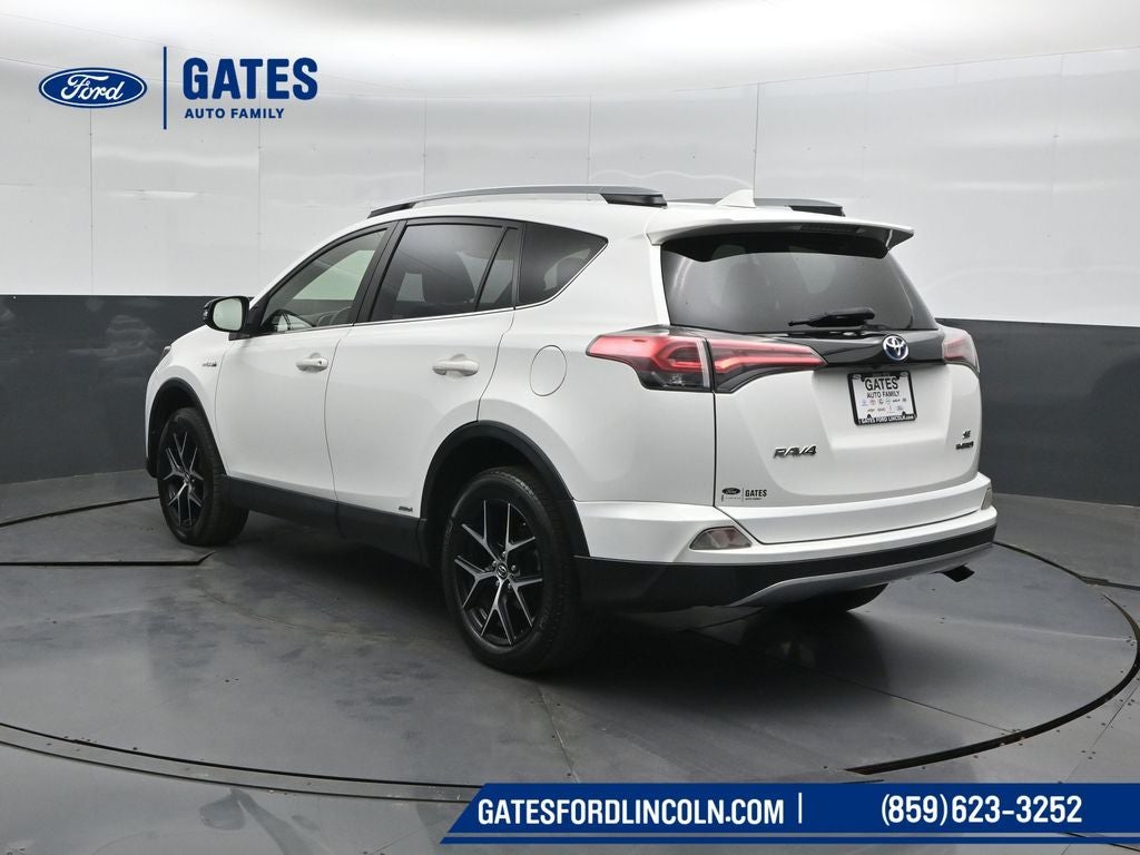 2018 Toyota RAV4 Hybrid SE