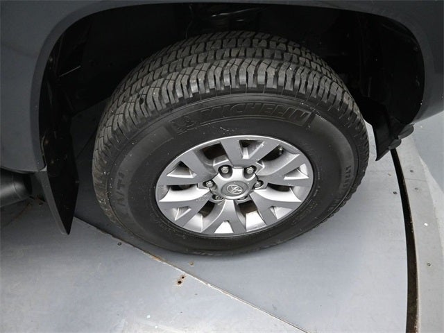 2017 Toyota Tacoma SR5