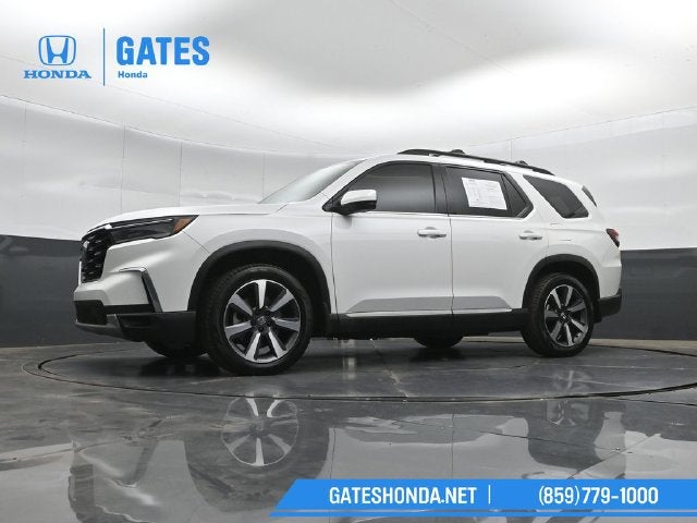 2023 Honda Pilot Touring