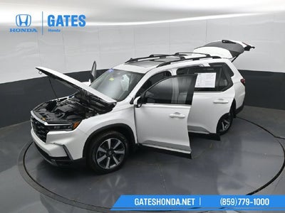 2023 Honda Pilot Touring