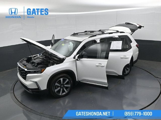 2023 Honda Pilot Touring