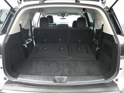 2023 Nissan Pathfinder SV