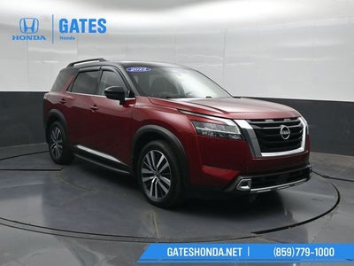2022 Nissan Pathfinder Platinum