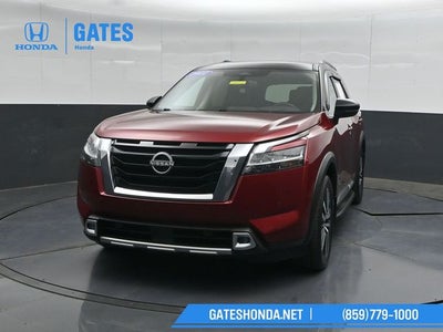 2022 Nissan Pathfinder Platinum