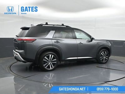 2023 Nissan Pathfinder Platinum