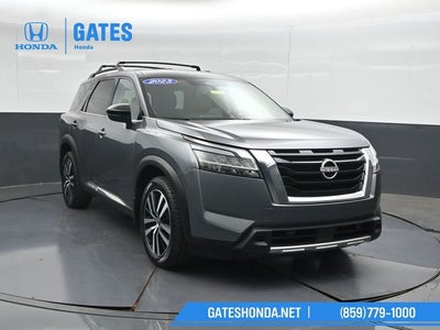2023 Nissan Pathfinder Platinum