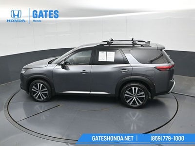 2023 Nissan Pathfinder Platinum