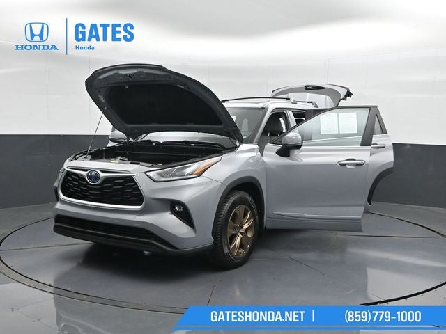 2023 Toyota Highlander Hybrid Bronze Edition