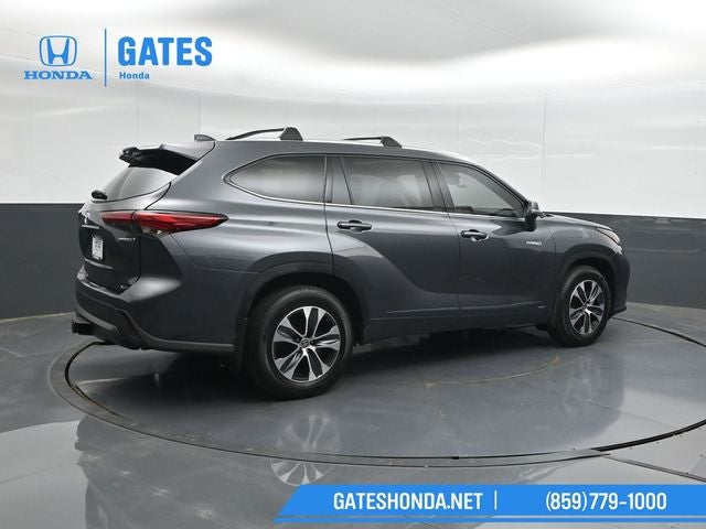 2020 Toyota Highlander Hybrid XLE