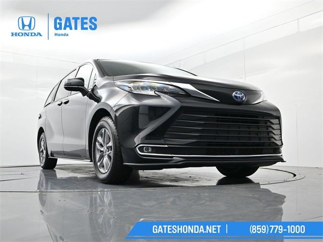 2024 Toyota Sienna XLE 7 Passenger