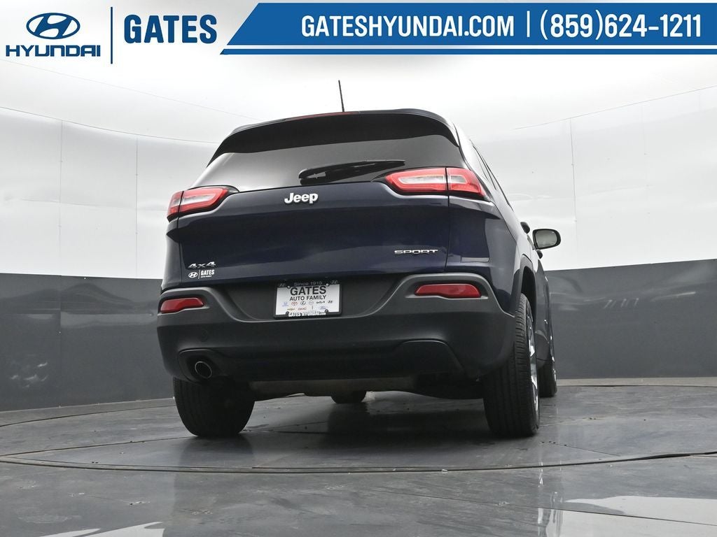 2016 Jeep Cherokee Sport