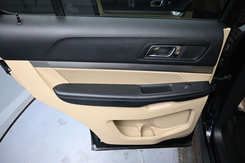 2017 Ford Explorer Base
