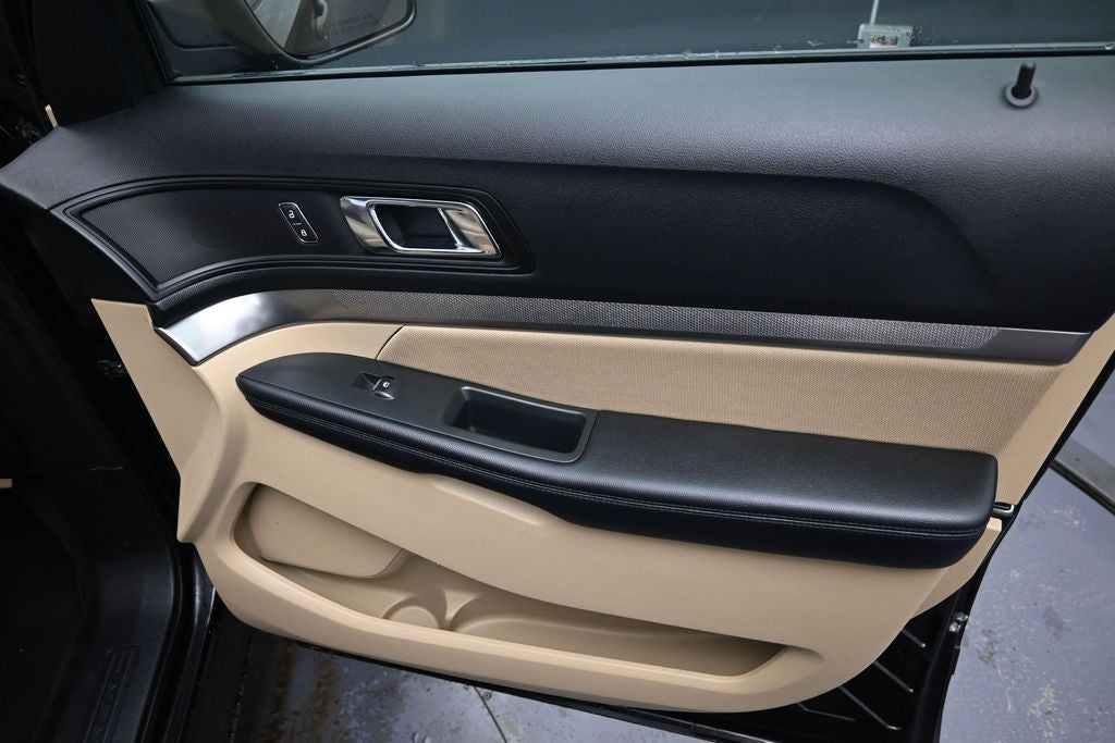 2017 Ford Explorer Base