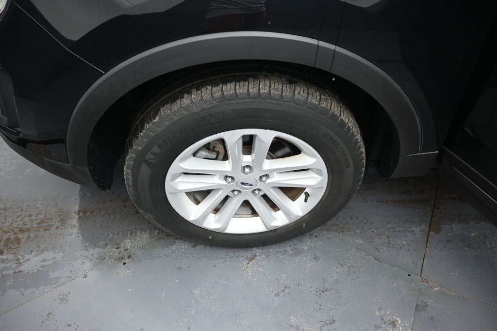 2017 Ford Explorer Base