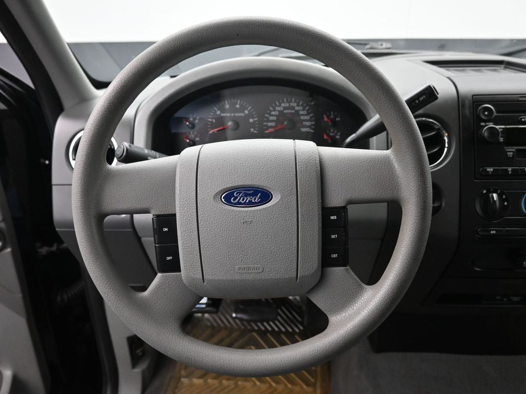 2004 Ford F-150 XLT