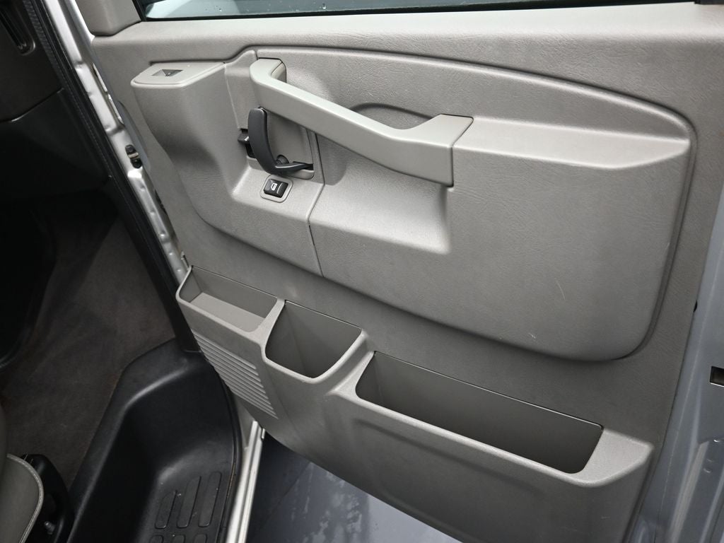 2019 Chevrolet Express 3500 LS Passenger