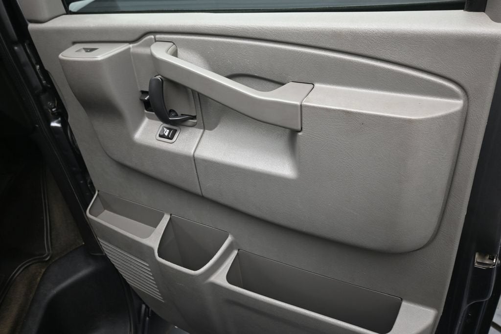 2016 Chevrolet Express 3500 LT Passenger