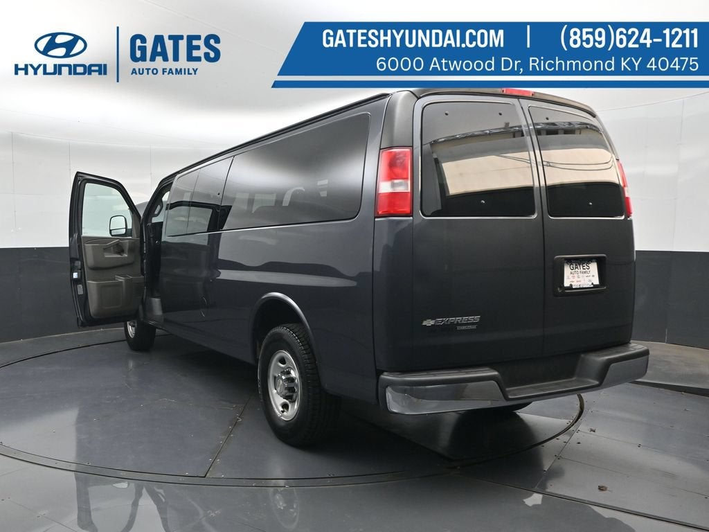 2016 Chevrolet Express 3500 LT Passenger