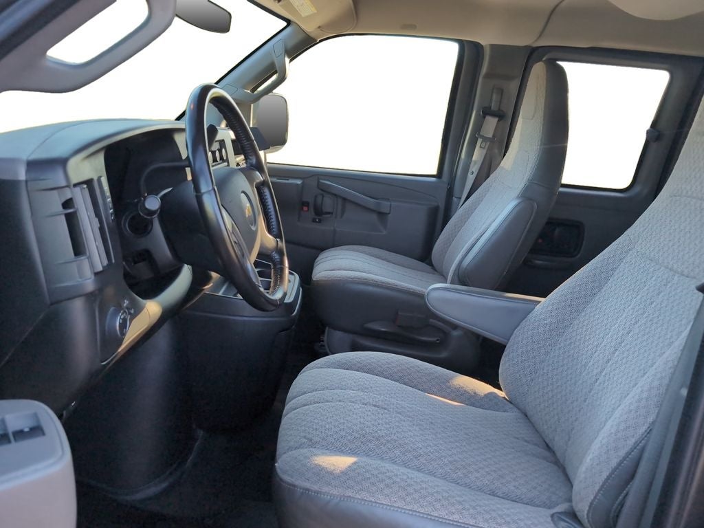 2016 Chevrolet Express 3500 LT Passenger