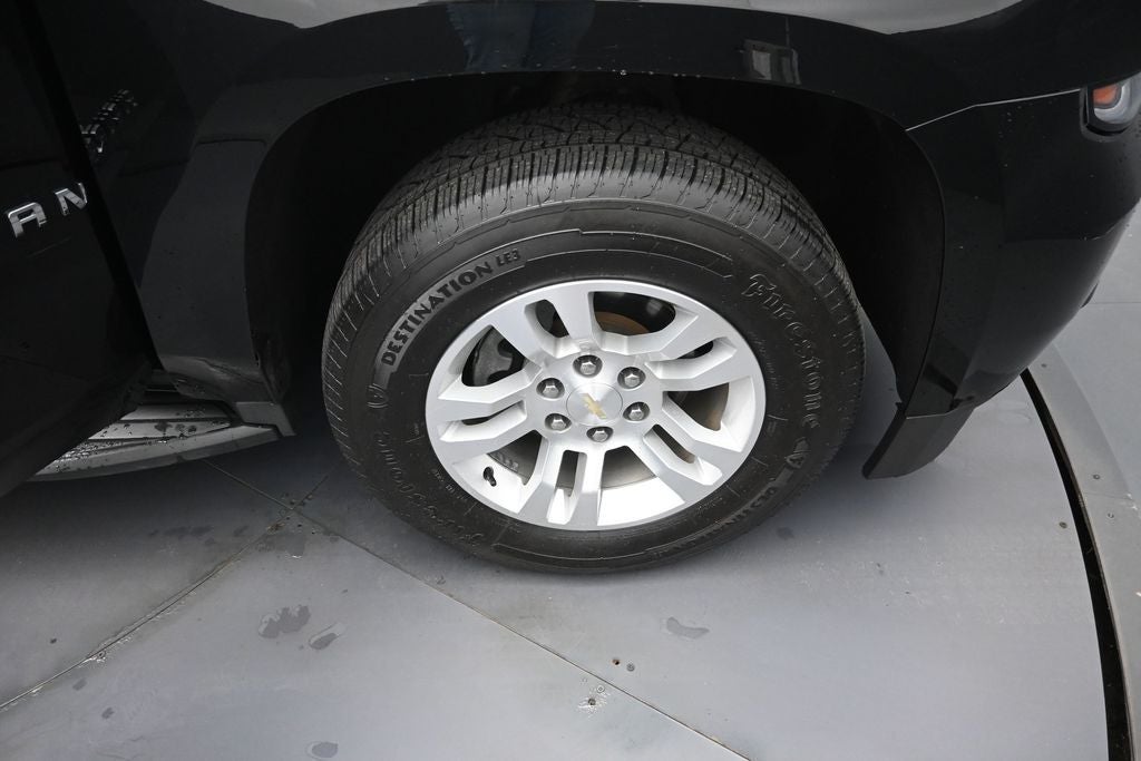 2017 Chevrolet Suburban LS