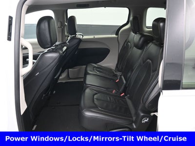 2017 Chrysler Pacifica Touring L Plus