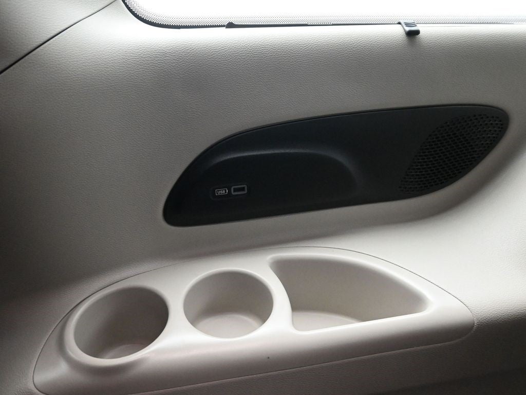 2017 Chrysler Pacifica Touring L Plus